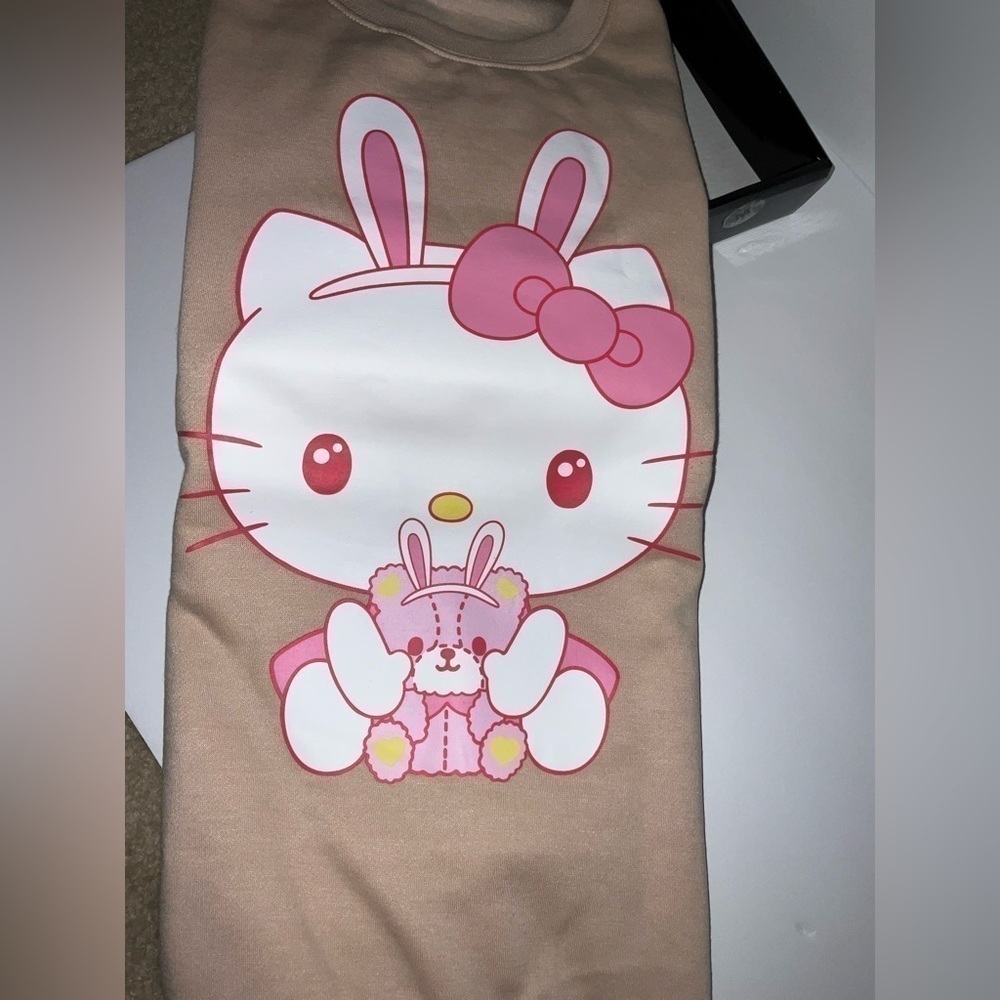 Hello Kitty Easter bunny crewneck sweatshirt- women’s - Picture 5 of 7